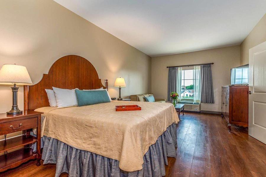 Chateau Saint Denis Hotel, A Trademark Collection By Wyndham 3*