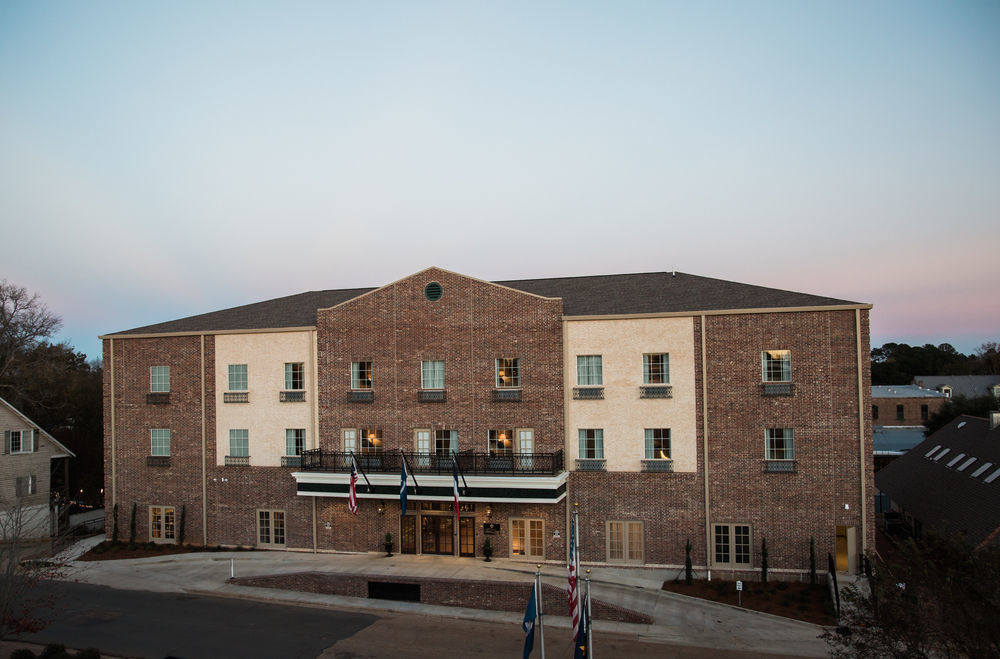 Chateau Saint Denis Hotel, A Trademark Collection By Wyndham Hotel
